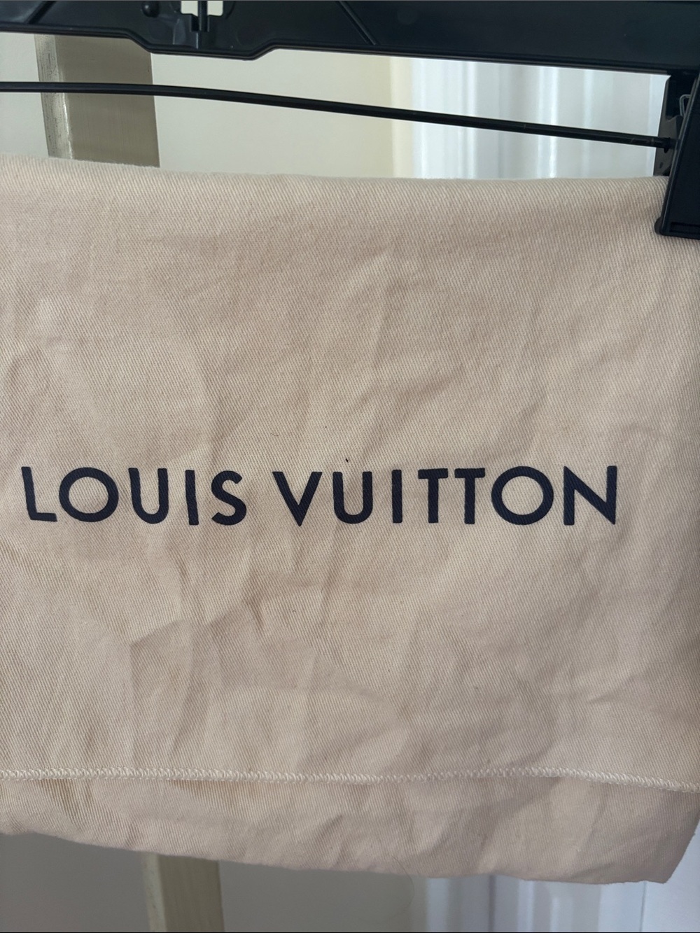 Louis Vuitton Beige Dust Cover with Black Logo - Picture 2 of 5